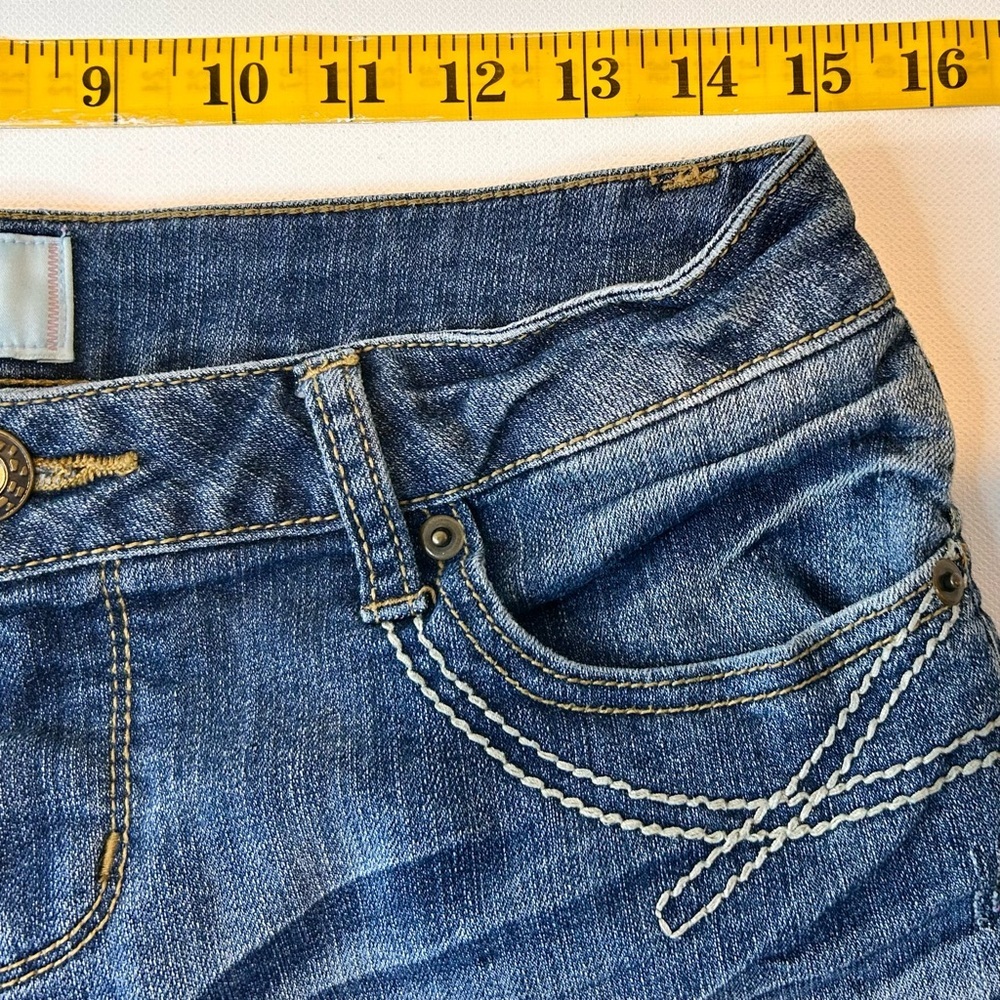 Final Price Y2K Denim Booty Shorts Size 7 - Picture 3 of 5